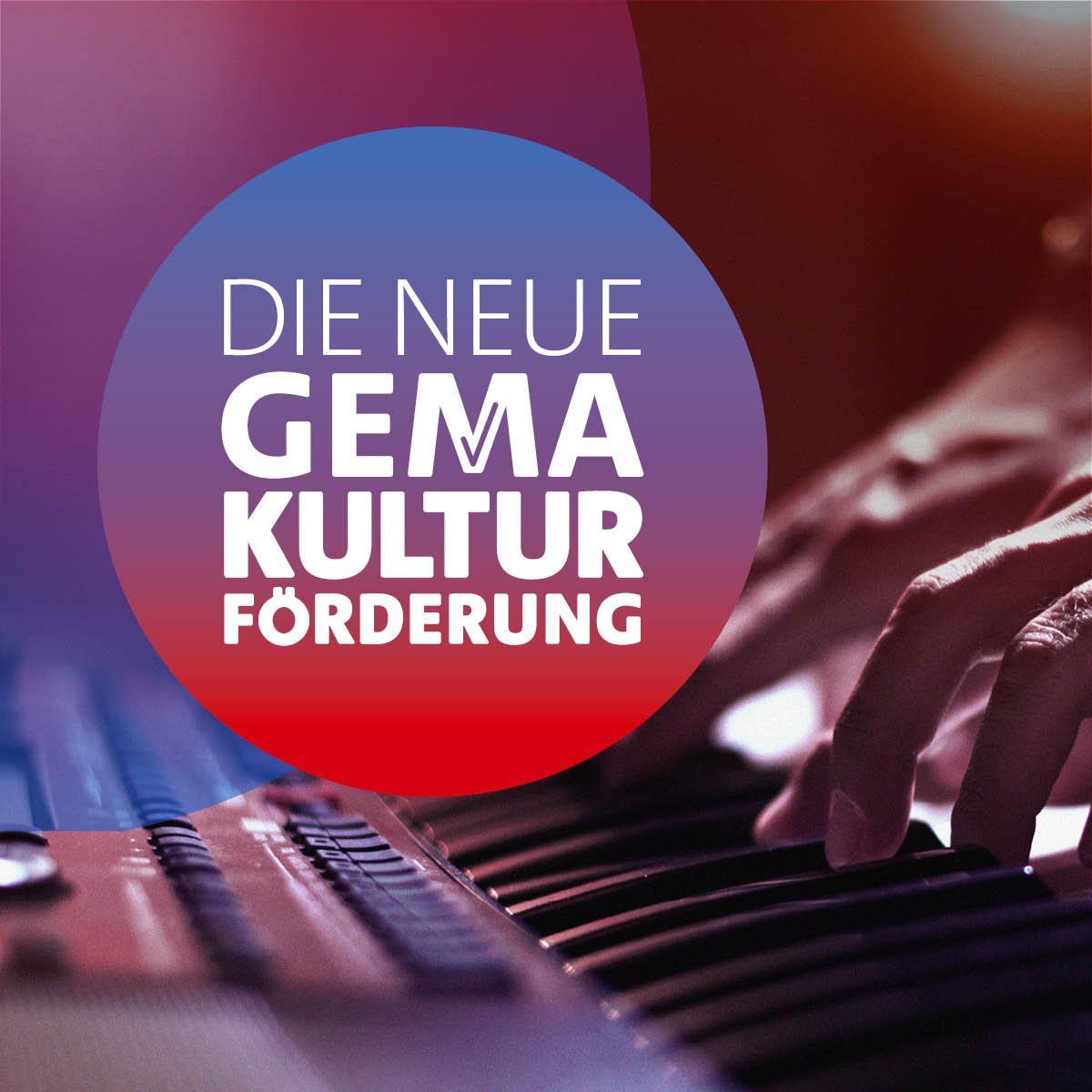 Personen bei Musikschaffenden Tätigkeiten auf der Bühne