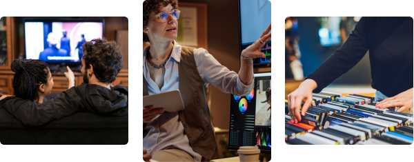 Drei Bilder: Paar schaut TV, Person erklärt am Monitor, Hand wählt Buch aus Regal.